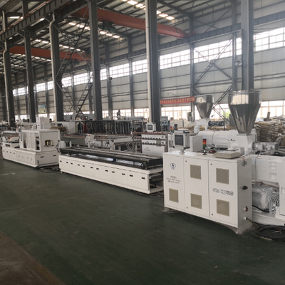 Shenzhen HYPET One Step PE WPC Vlonderplanken Extrusie Machine Lijn, WPC Co-Extrusie Productielijn Fabrikant