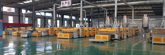 kopen 1400 / 1800mm PP Hollow Grid Board Machine PP Plastic Processing Hollow Board Extrusion Line online manufacture