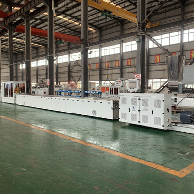 kopen Shenzhen HYPET PVC/UPVC Profiel Extrusie Machine Fabrikant voor Schuiframen en Deuren online manufacture