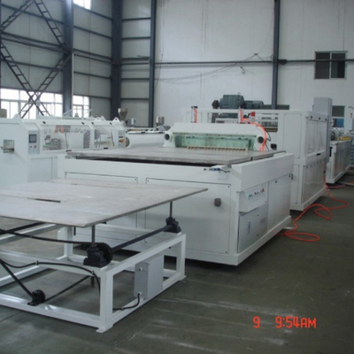 kopen Productielijn voor WPC-deuroptrussie, PVC-houten en plastic composiet deurpaneelmachine online manufacture