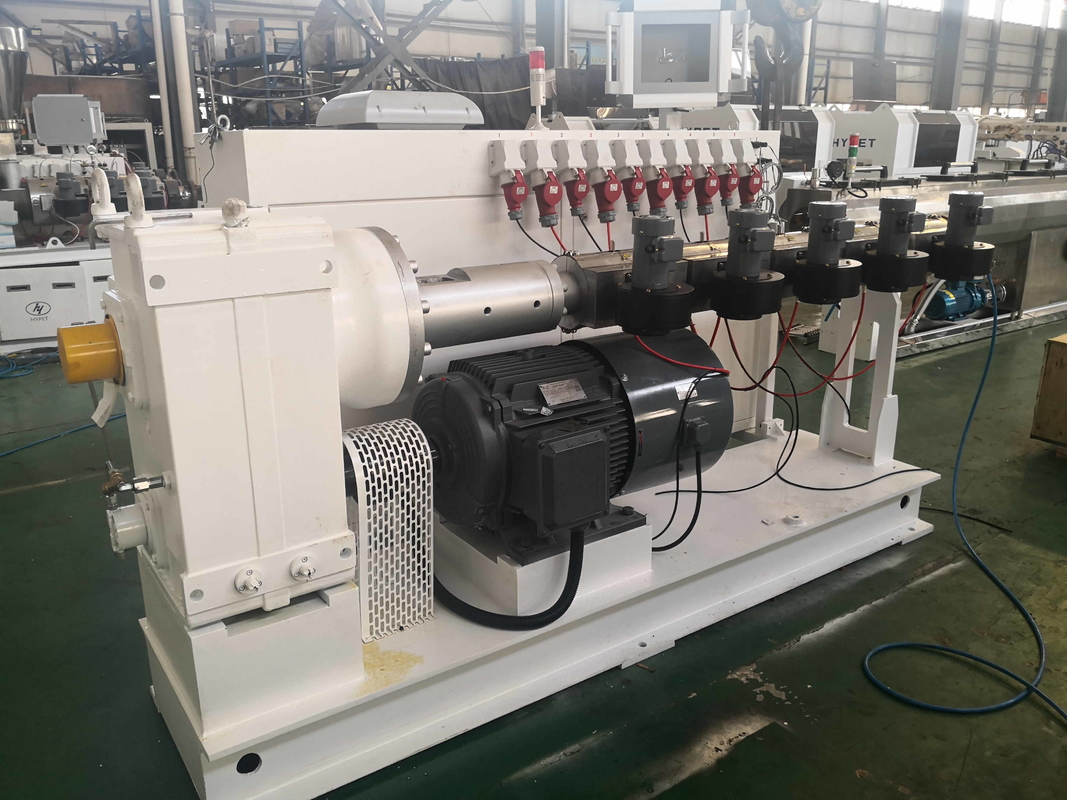 Calciumcarbonaat Masterbatch PE LDPE PP HDPE Eén schroef Plastic Extruder Machine SJ150/30 160kw met een vermogen van 450kg/h