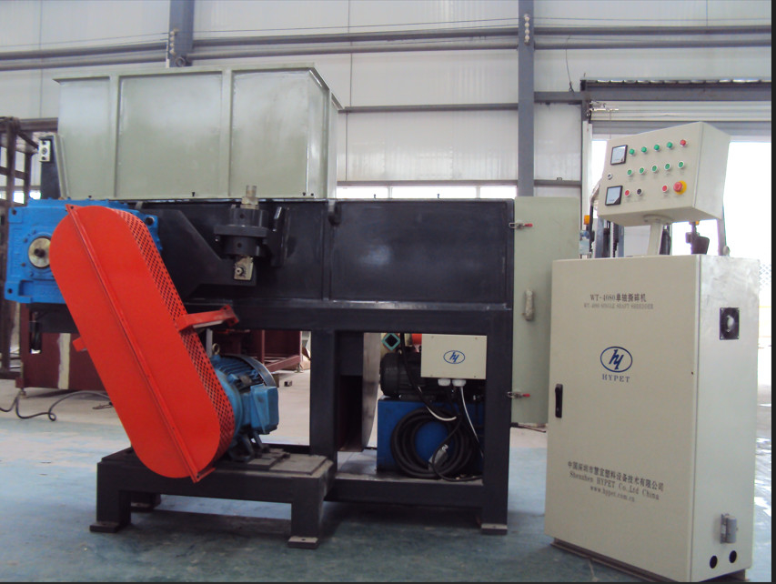Veelgebruikte multifunctionele single shaft shredder voor verspilde plastic rubbervezels in de vorm van grote staaf dikke plaatpijp