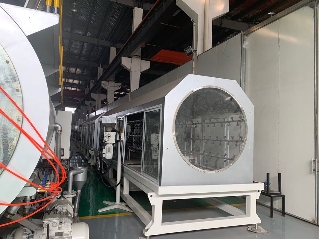 400mm -1000mm Plastic HDPE PE-buizen Productie-machines Productielijn Met grote enkel schroef extruder SJ150/38 Motor 400kW En Output 1400kg/h