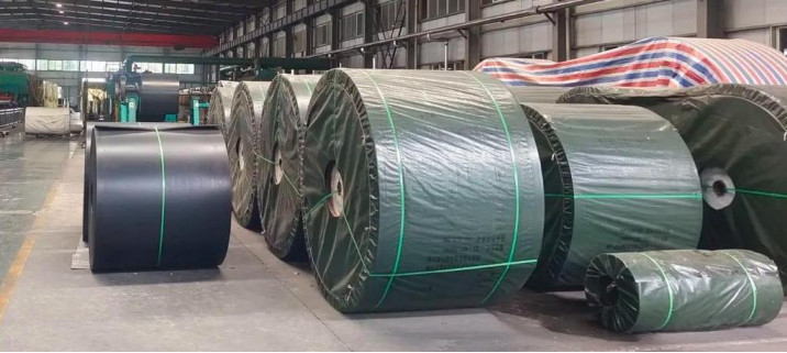 800-1400mm PVC/PVG Kolenmijn Conveyor Belt Productielijn Energiebesparende mijn Conveyor Belt Machine